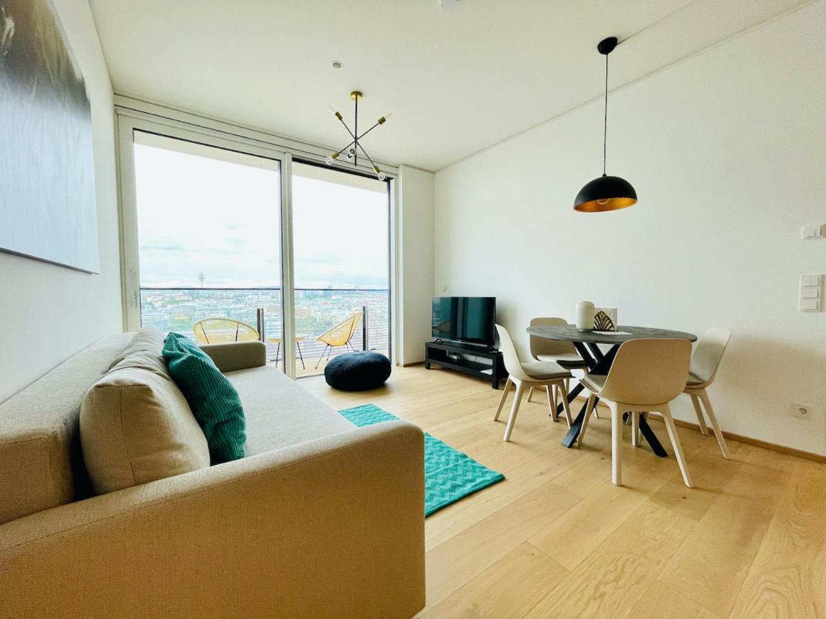 Triiiple Level 20 - Sonnenwohnen Apartment Mit Parkplatz Und Fantastischem Ausblick Виена Екстериор снимка